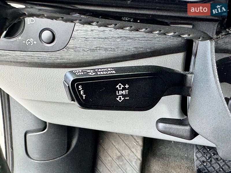 Седан Audi A4 2015 в Києві