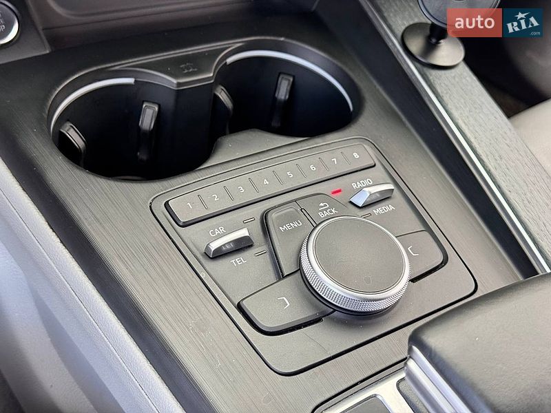 Седан Audi A4 2015 в Києві