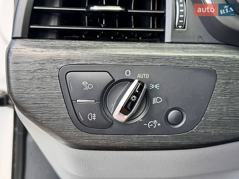 Седан Audi A4 2015 в Києві