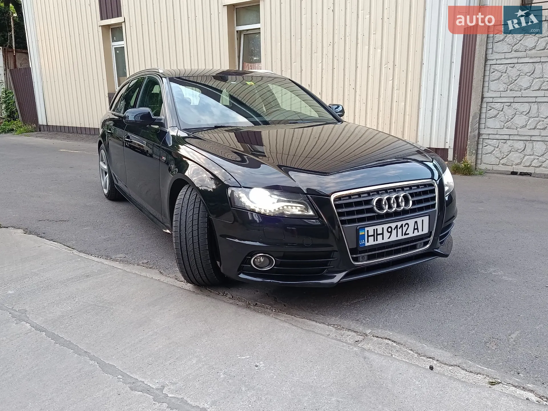 2011 Audi A4 - мініатюра 2