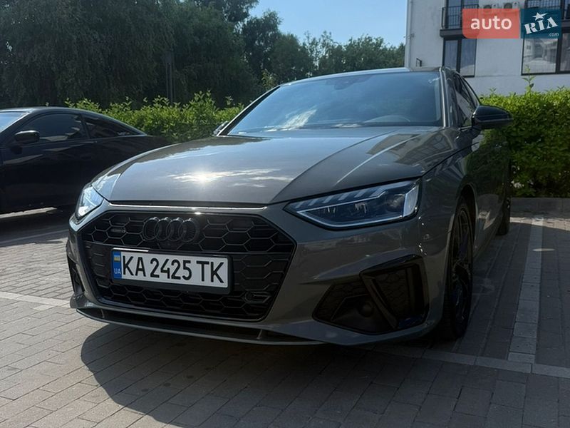 Audi A4 2022