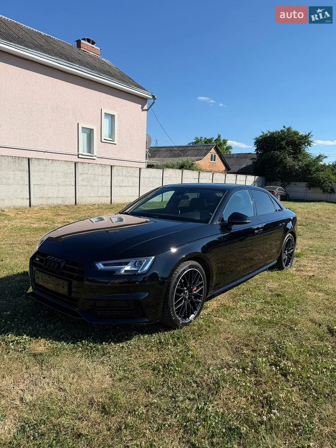 2017 Audi A4 - фото 1