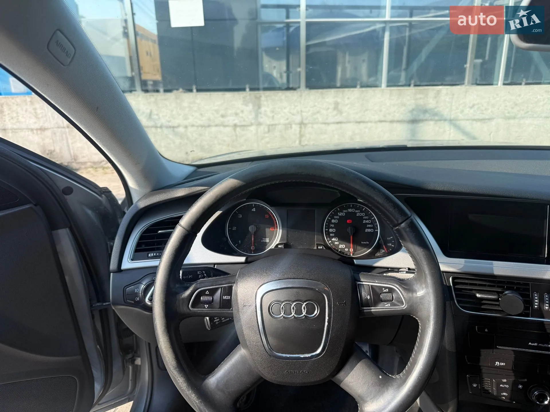 2011 Audi A4 - мініатюра 12
