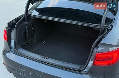 Седан Audi A4 2017 в Луцьку