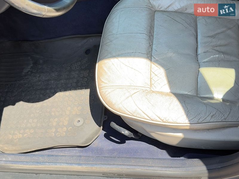 Седан Audi A4 2000 в Кривом Роге