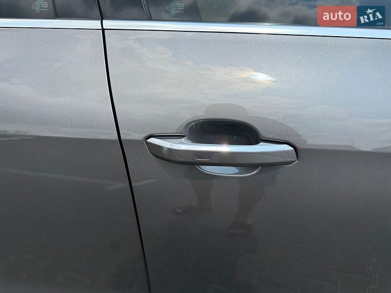 Седан Audi A4 2020 в Виннице
