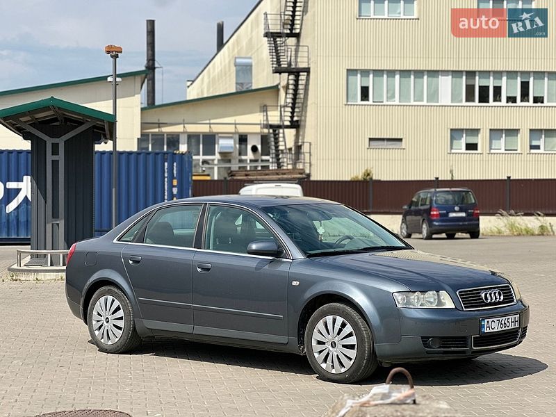 Седан Audi A4 2000 в Луцке