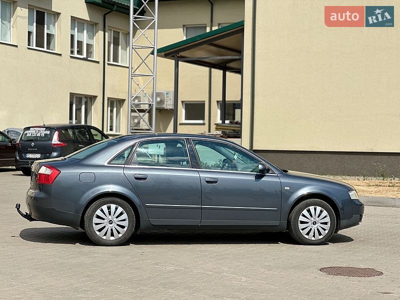 Седан Audi A4 2000 в Луцьку