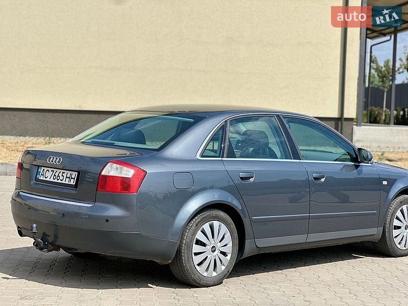 Седан Audi A4 2000 в Луцьку