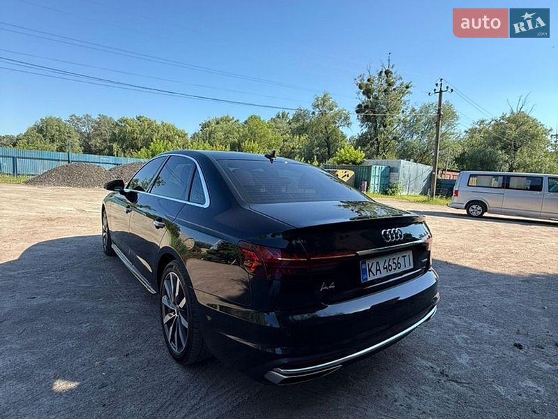Седан Audi A4 2021 в Киеве