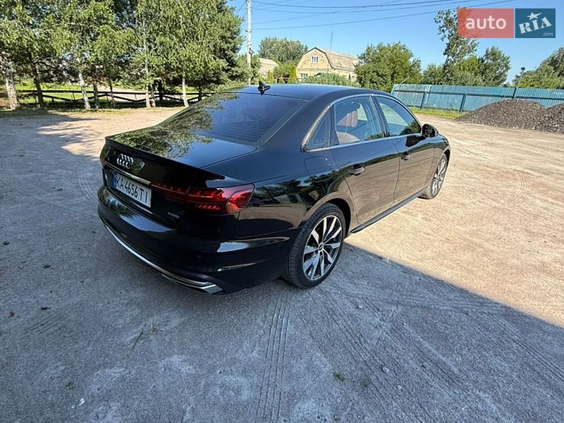 Седан Audi A4 2021 в Киеве