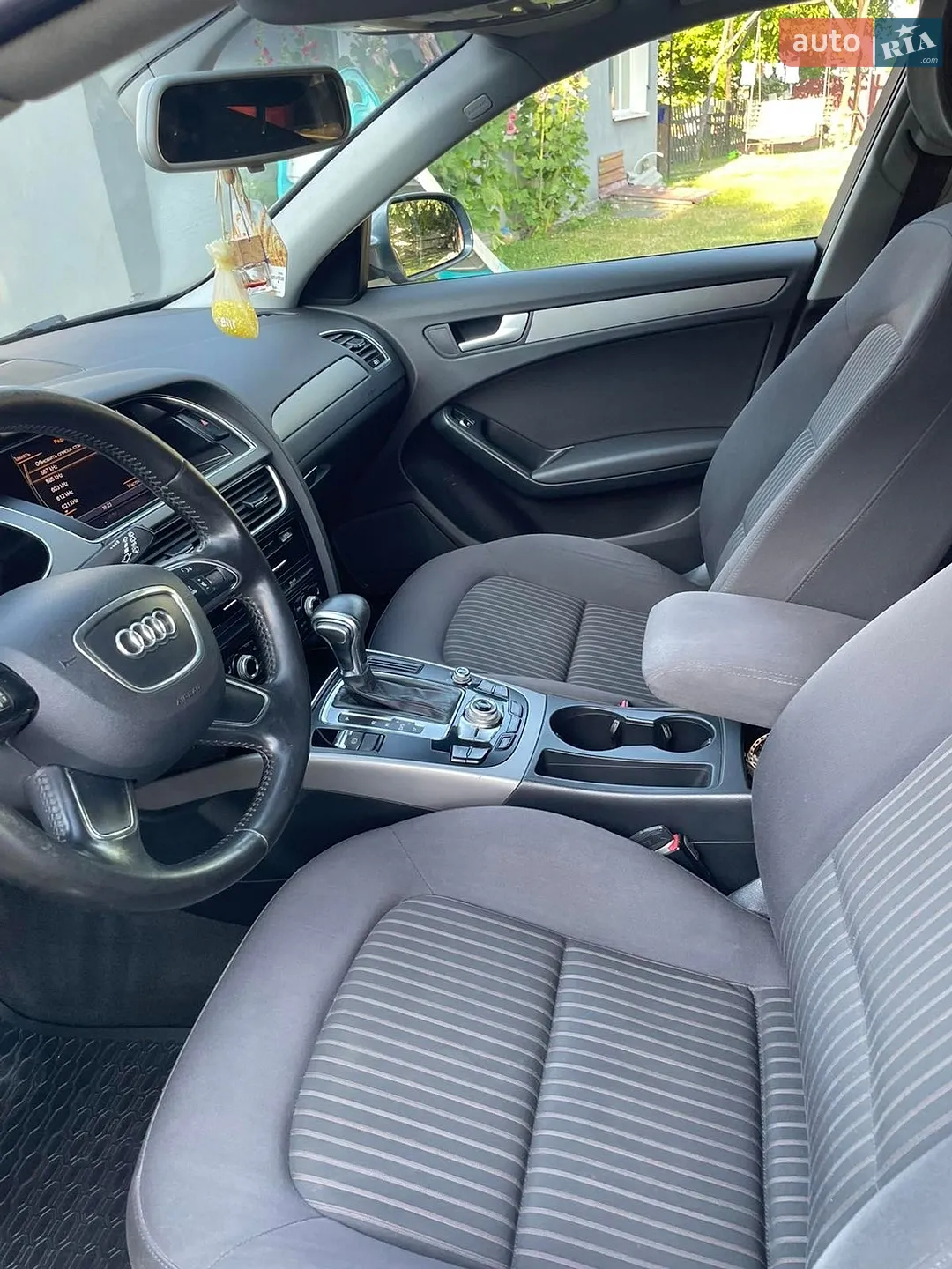 2012 Audi A4 - мініатюра 12