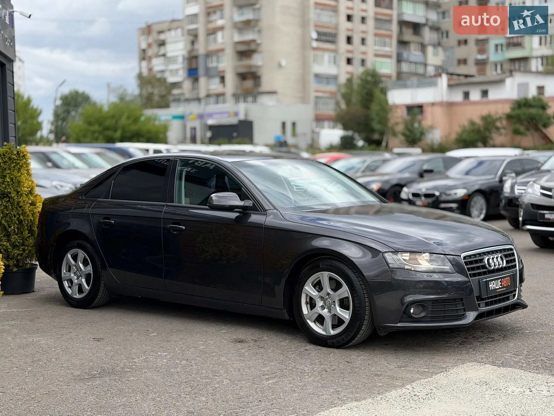 2010 Audi A4 - мініатюра 9