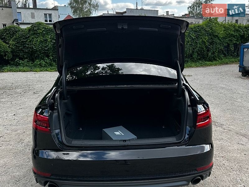 Седан Audi A4 2018 в Києві
