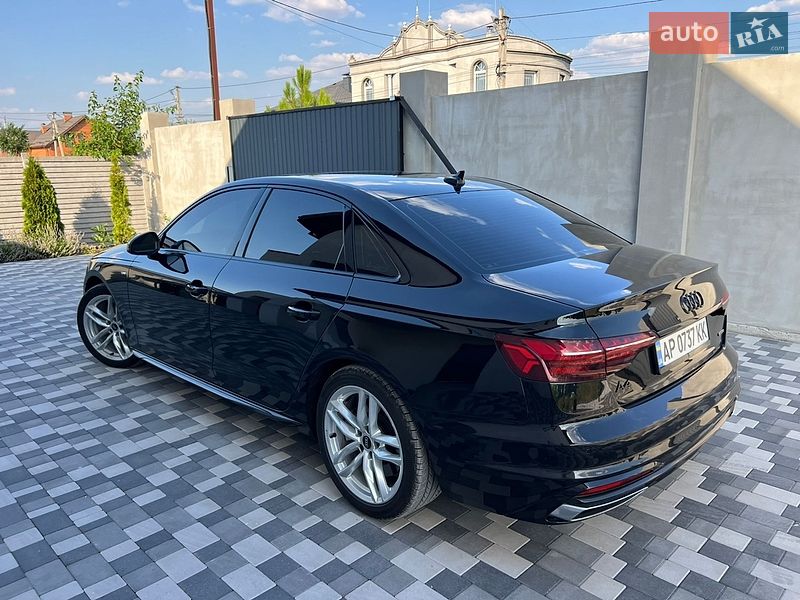 Седан Audi A4 2023 в Дніпрі