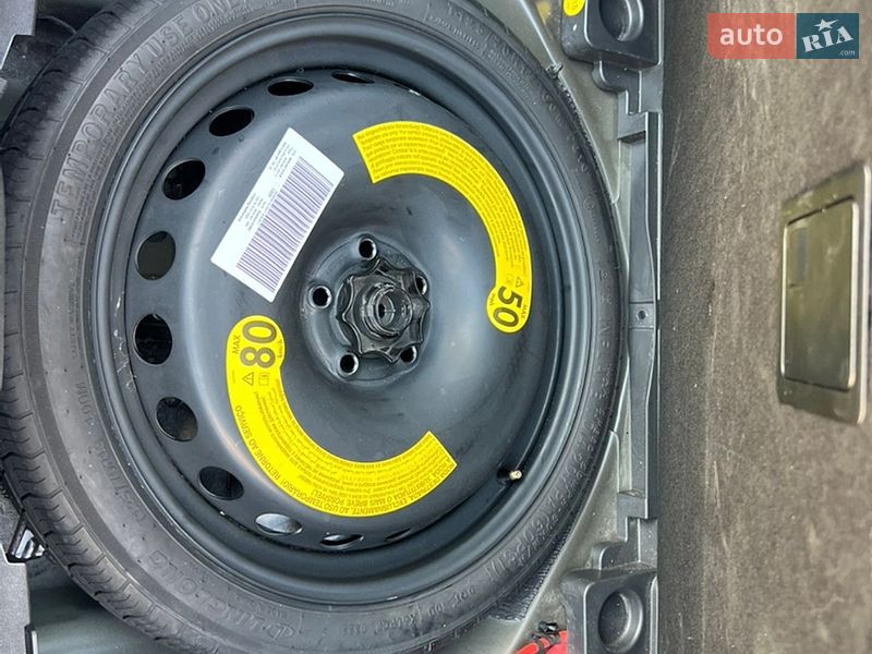 Седан Audi A4 2023 в Дніпрі