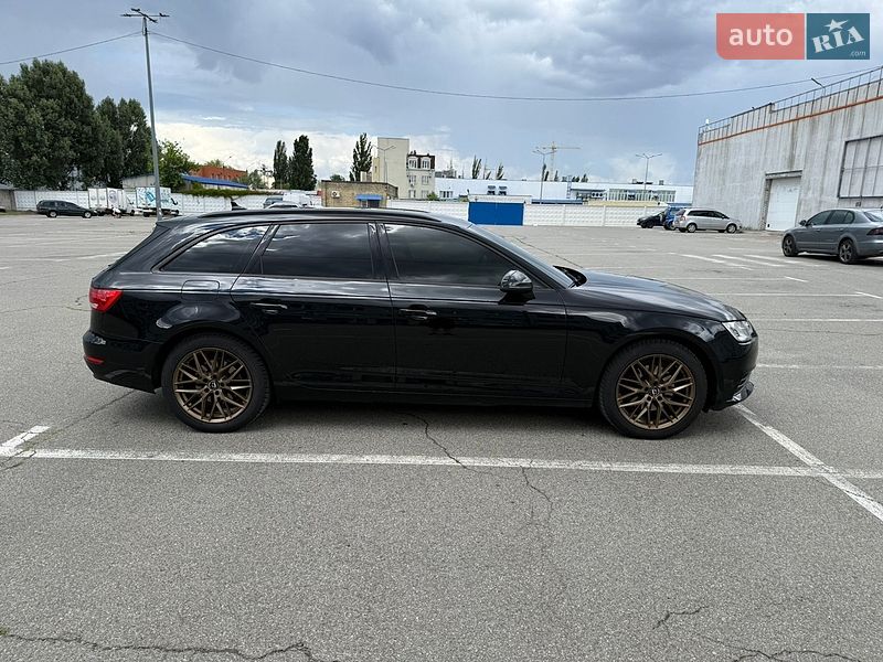 Универсал Audi A4 2017 в Киеве фото 24 Универсал Audi A4 2017 в Киеве
