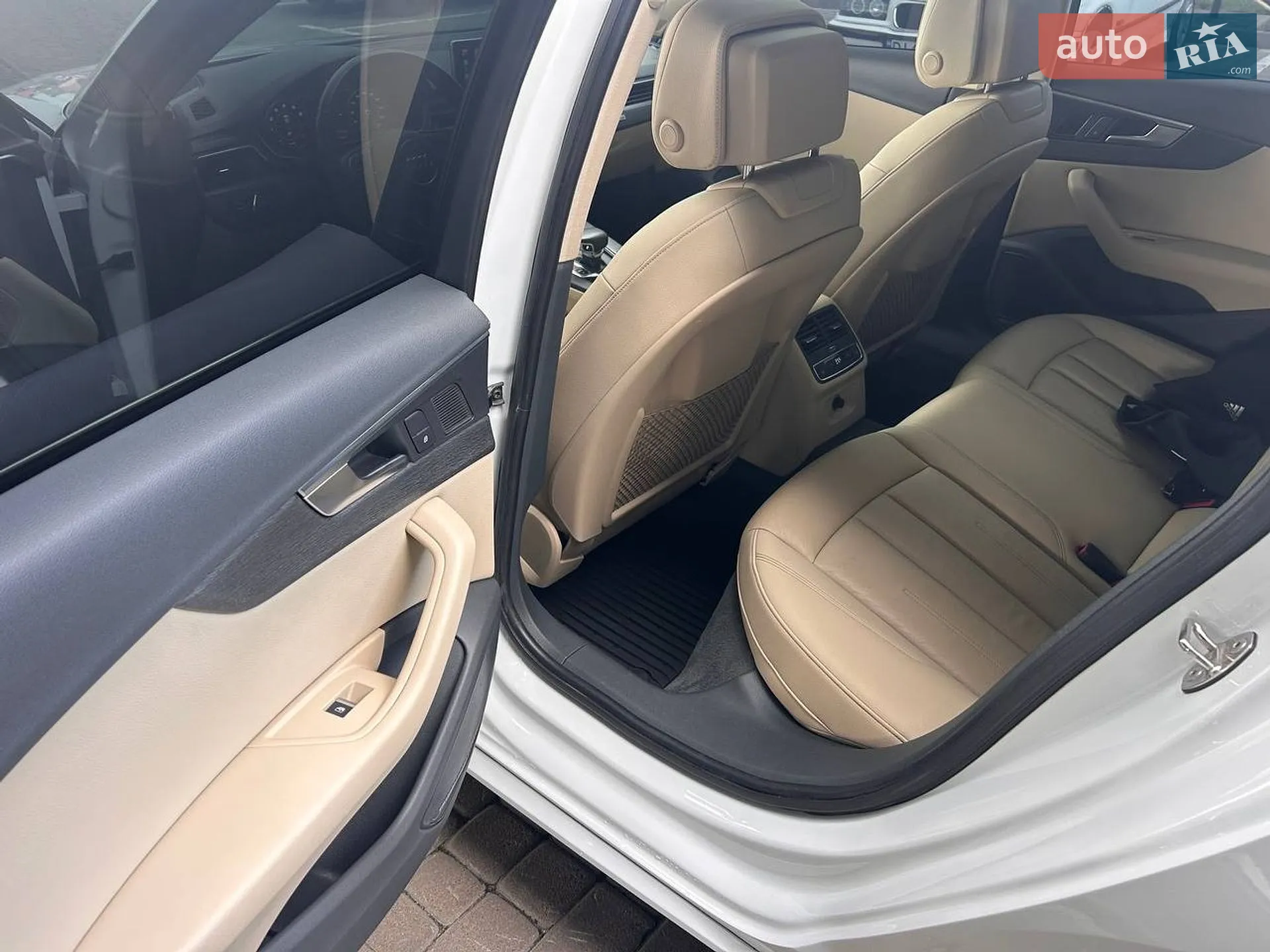 2016 Audi A4 - мініатюра 37