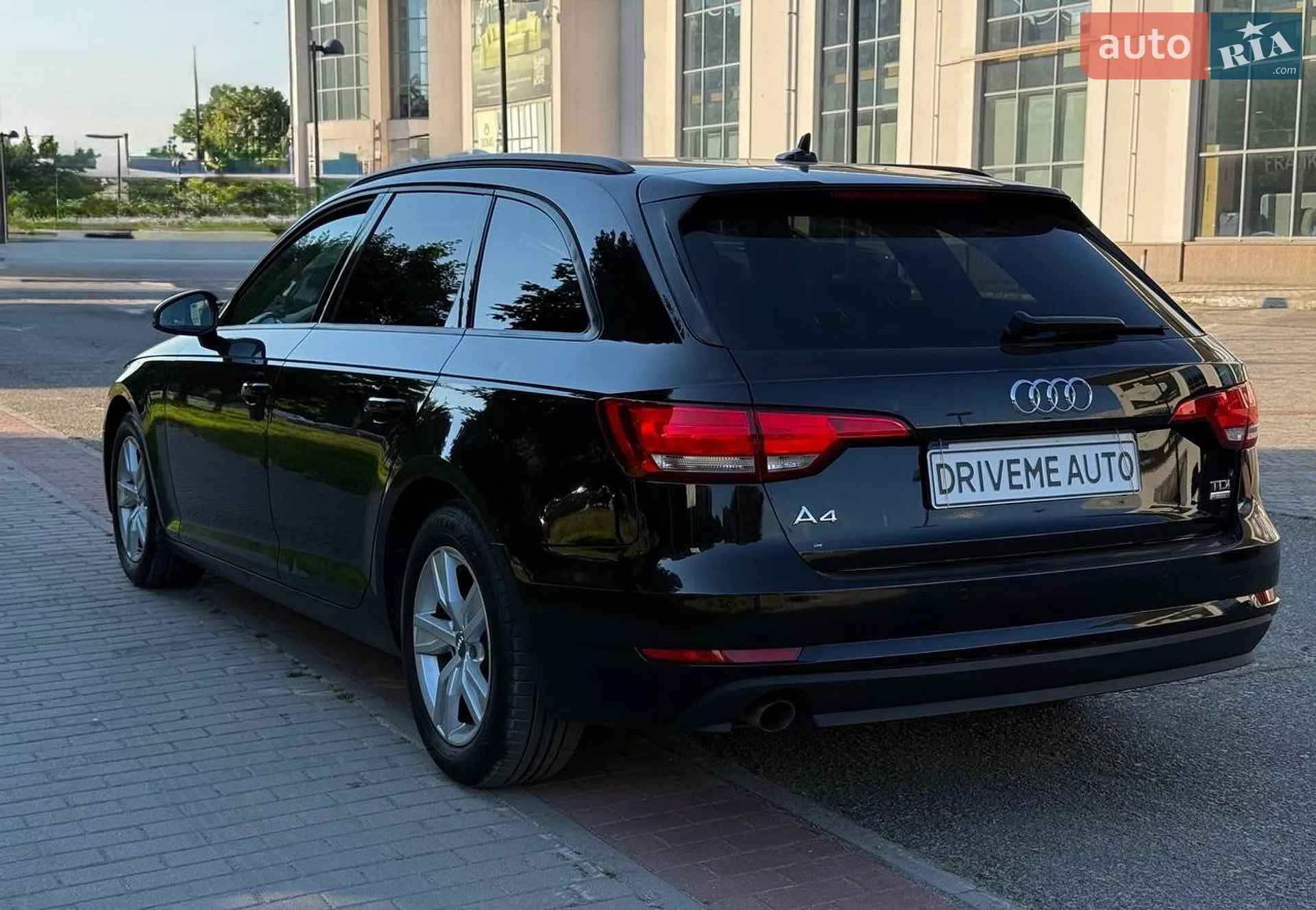 2017 Audi A4 - мініатюра 4