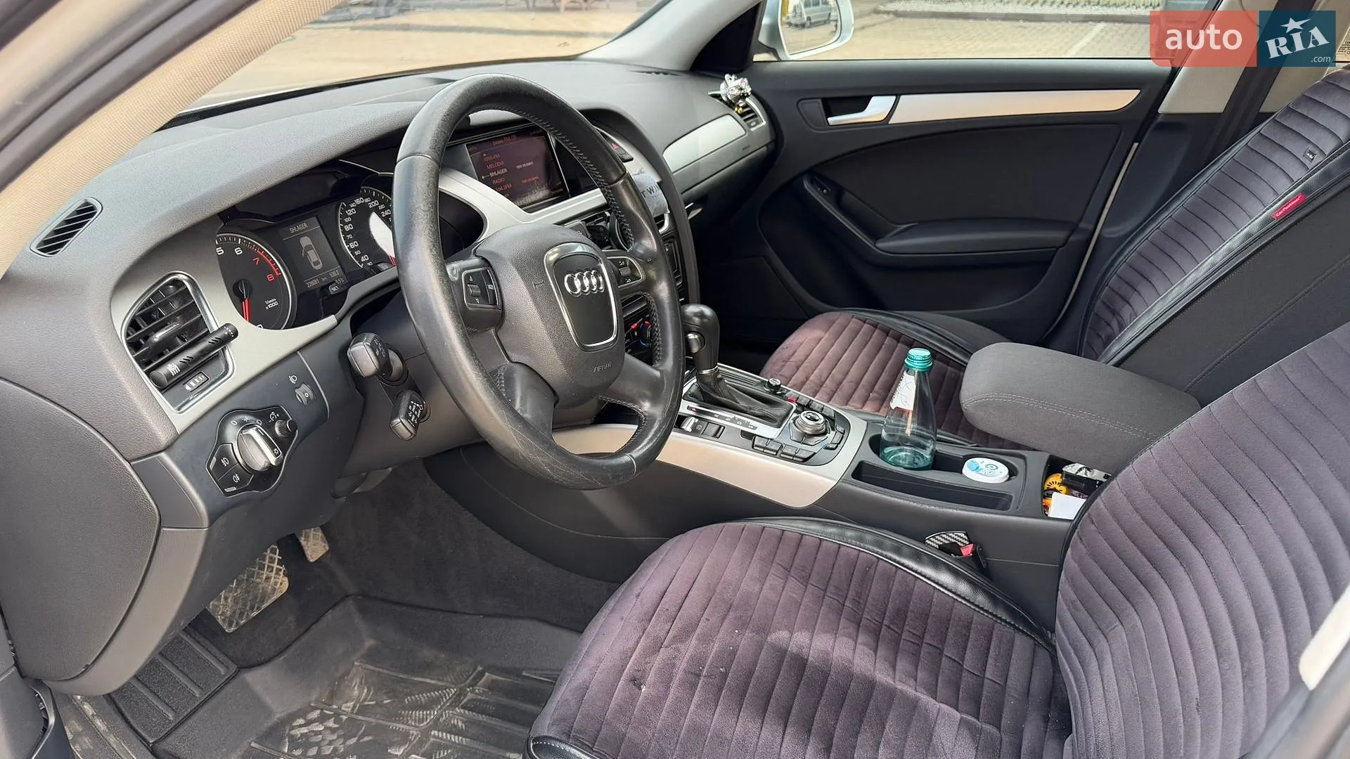 2010 Audi A4 - мініатюра 20