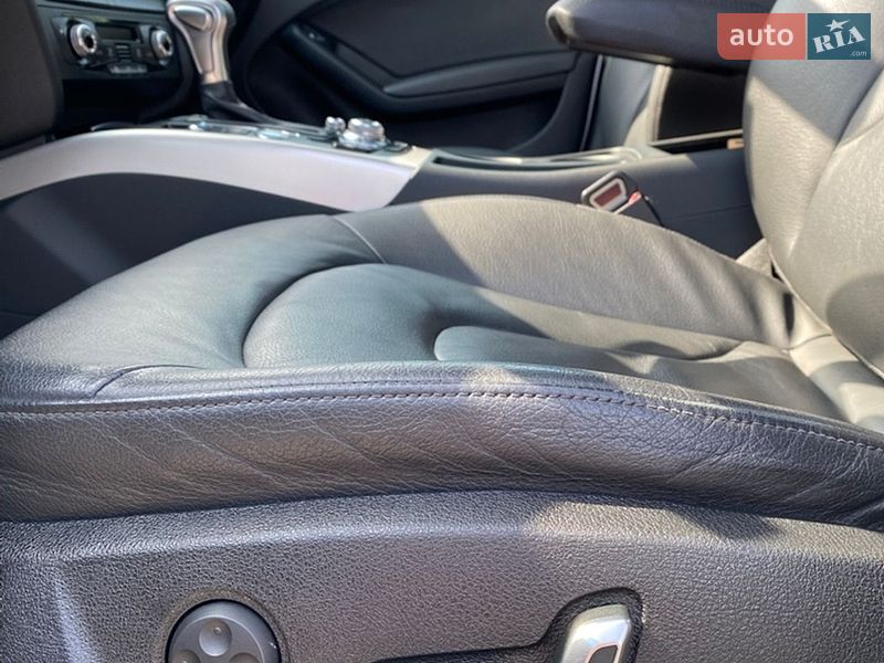 Седан Audi A4 2013 в Луцке