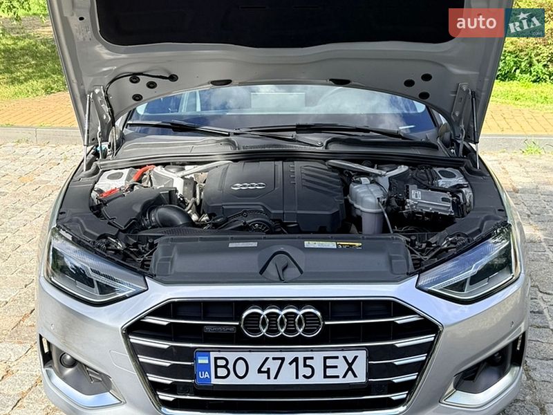 Седан Audi A4 2021 в Киеве