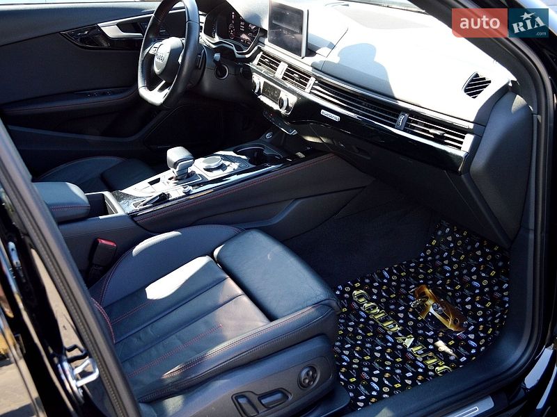 Седан Audi A4 2017 в Одессе