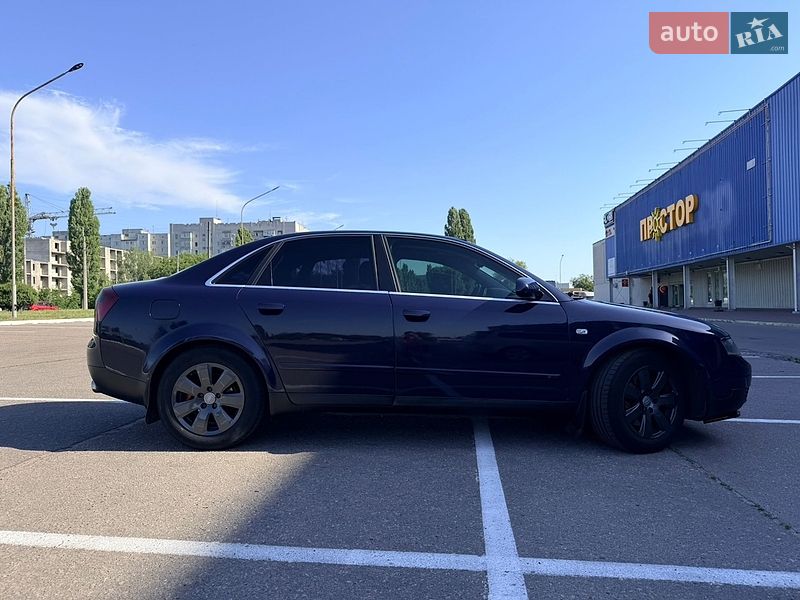 Седан Audi A4 2004 в Кременчуге