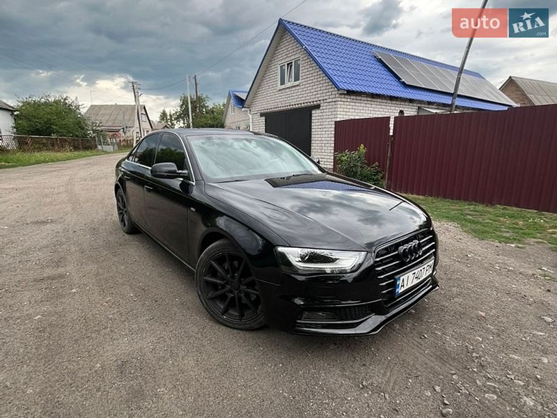 Седан Audi A4 2015 в Миргороде