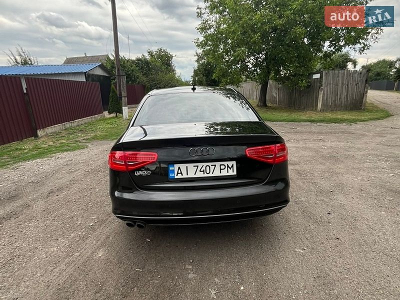 Седан Audi A4 2015 в Миргороде