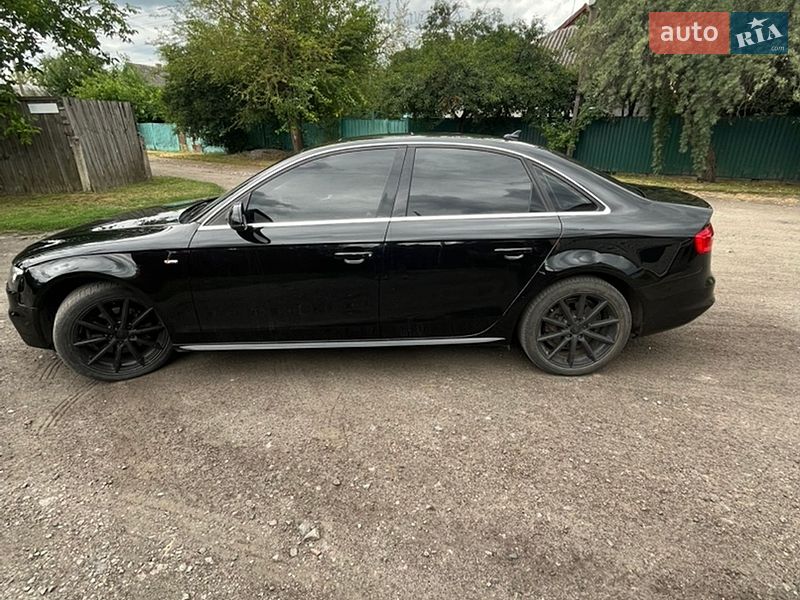Седан Audi A4 2015 в Миргороде
