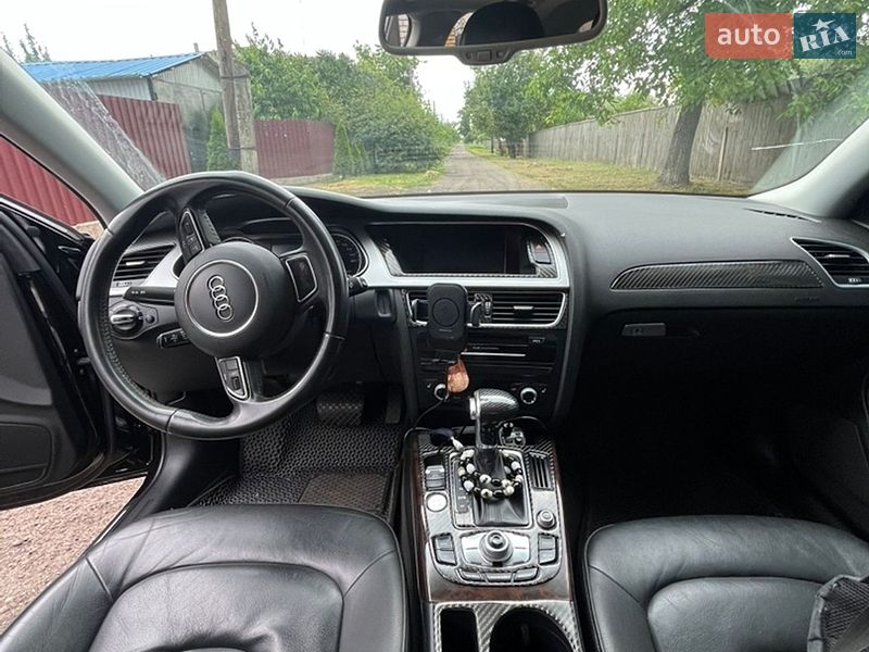 Седан Audi A4 2015 в Миргороде