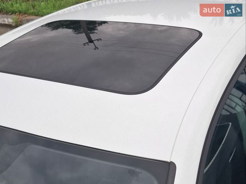 Седан Audi A4 2016 в Дніпрі