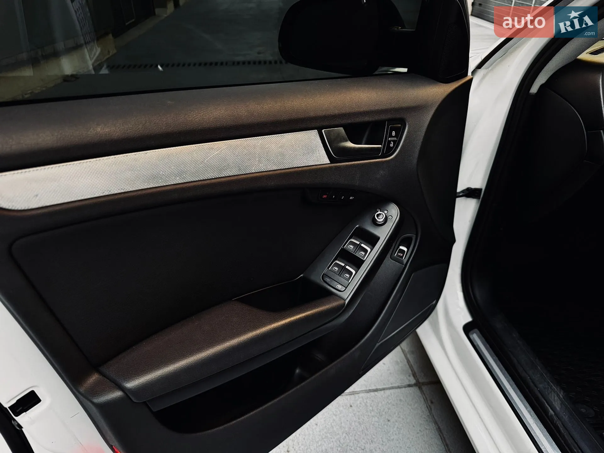 2012 Audi A4 - мініатюра 16