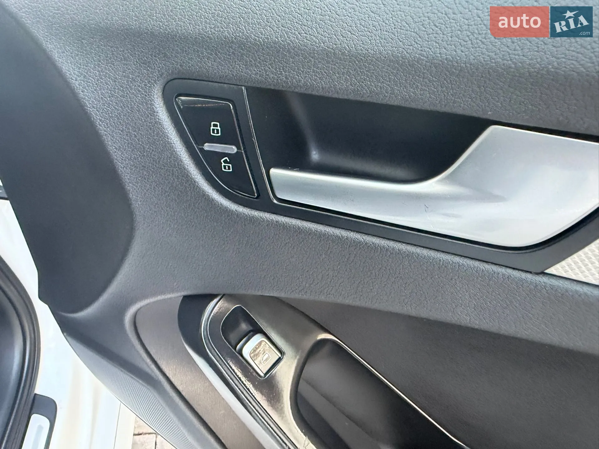 2014 Audi A4 - мініатюра 90