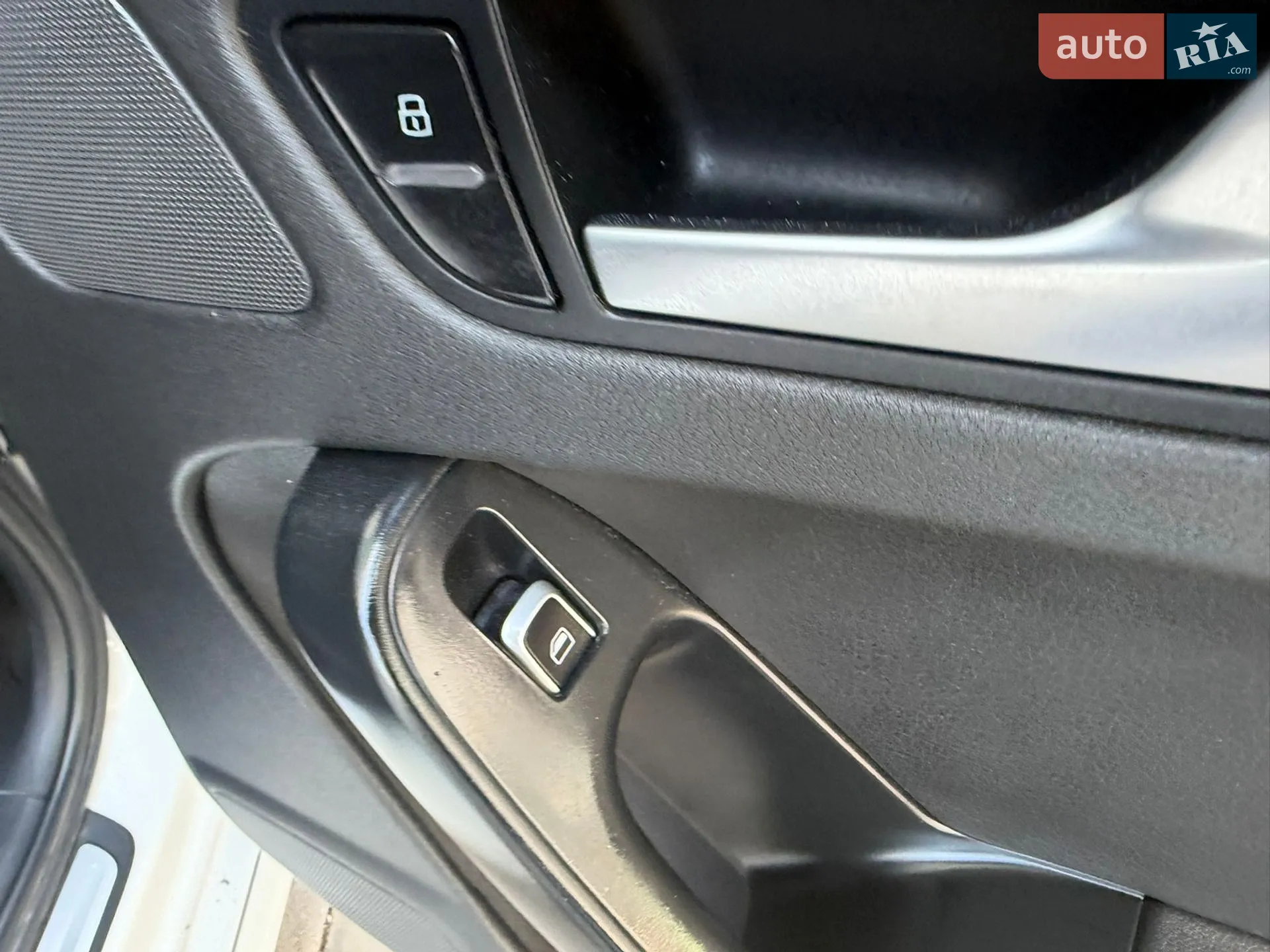 2014 Audi A4 - мініатюра 142