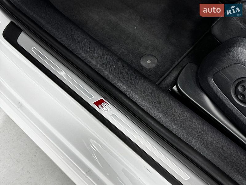 Седан Audi A4 2020 в Одессе