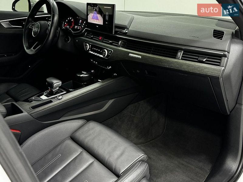 Седан Audi A4 2020 в Одессе