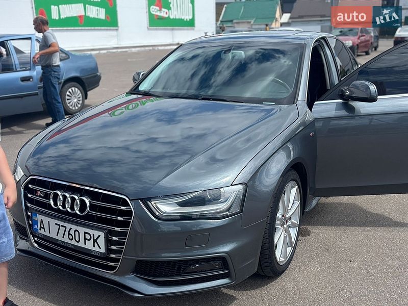 Audi A4 2014