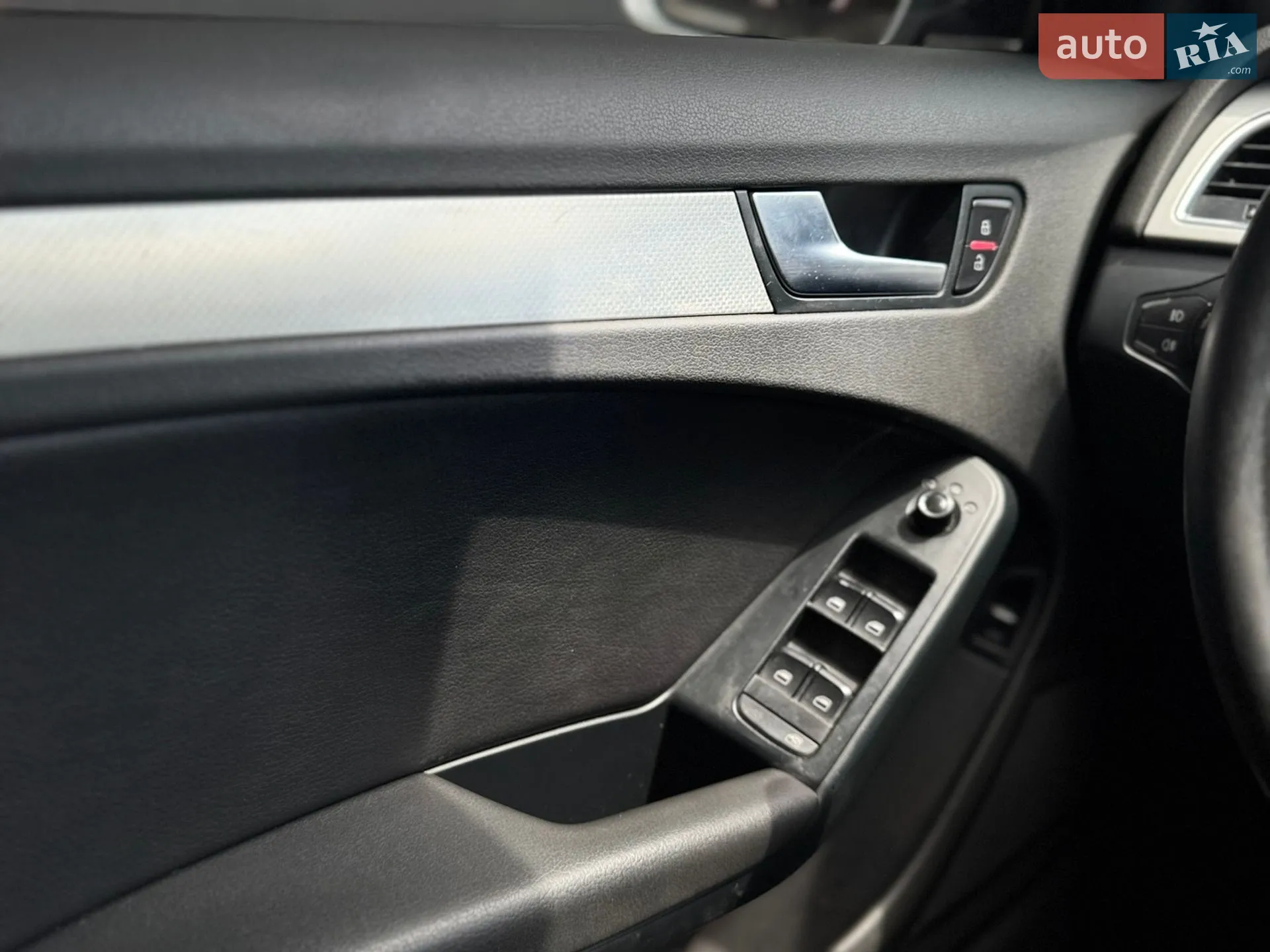 2010 Audi A4 - мініатюра 10