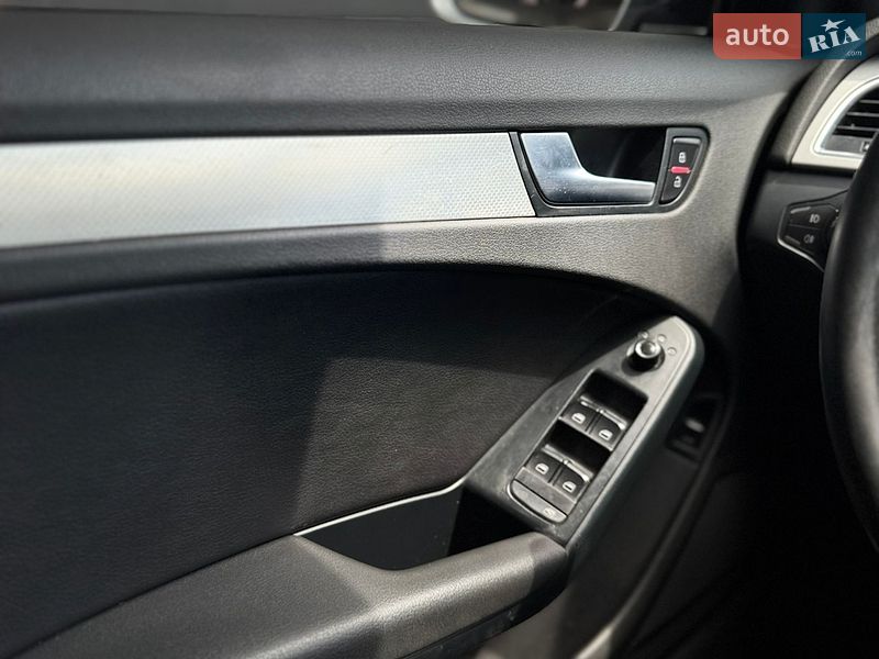 Седан Audi A4 2010 в Киеве
