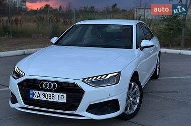 Седан Audi A4 2022 в Одессе