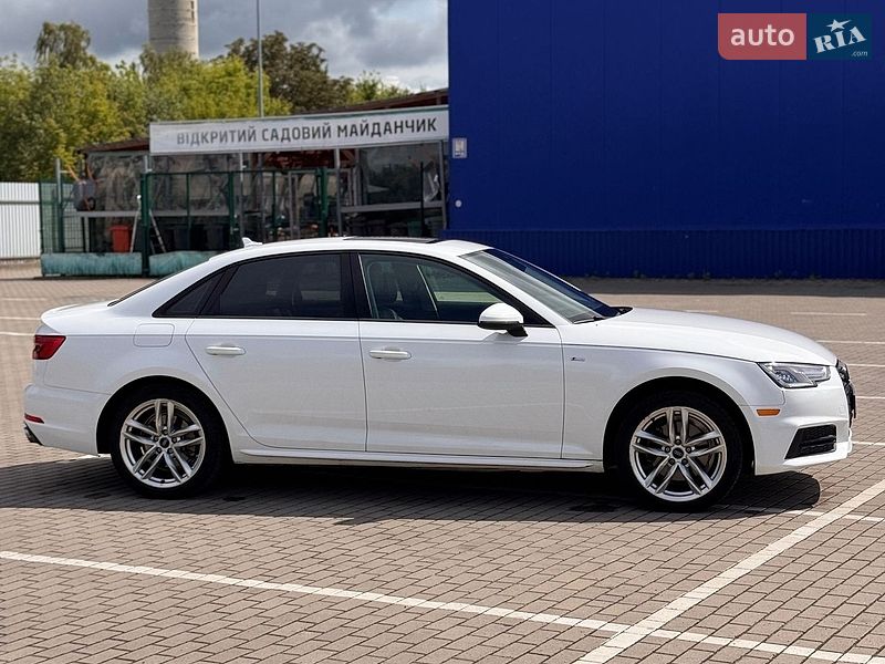 Седан Audi A4 2017 в Ровно