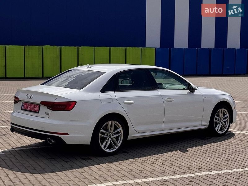 Седан Audi A4 2017 в Ровно
