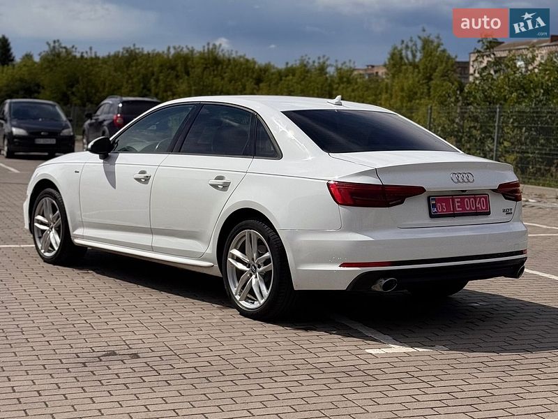 Седан Audi A4 2017 в Ровно