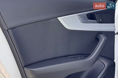 Седан Audi A4 2017 в Ровно