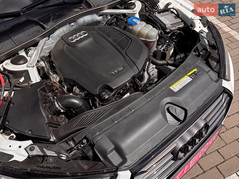 Седан Audi A4 2017 в Ровно