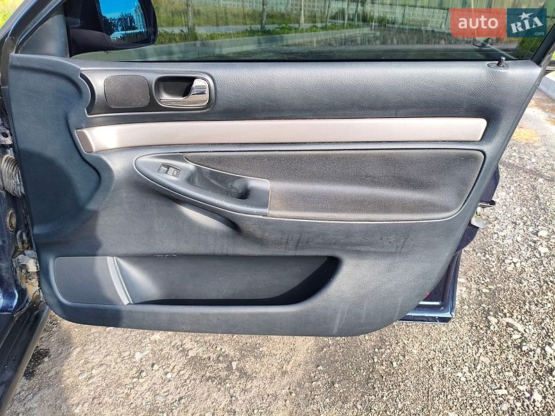 Седан Audi A4 1998 в Киеве