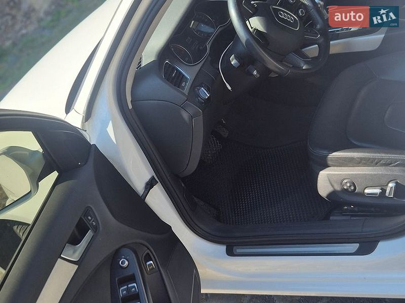 Седан Audi A4 2013 в Мукачевому фото 13 Седан Audi A4 2013 в Мукачевому