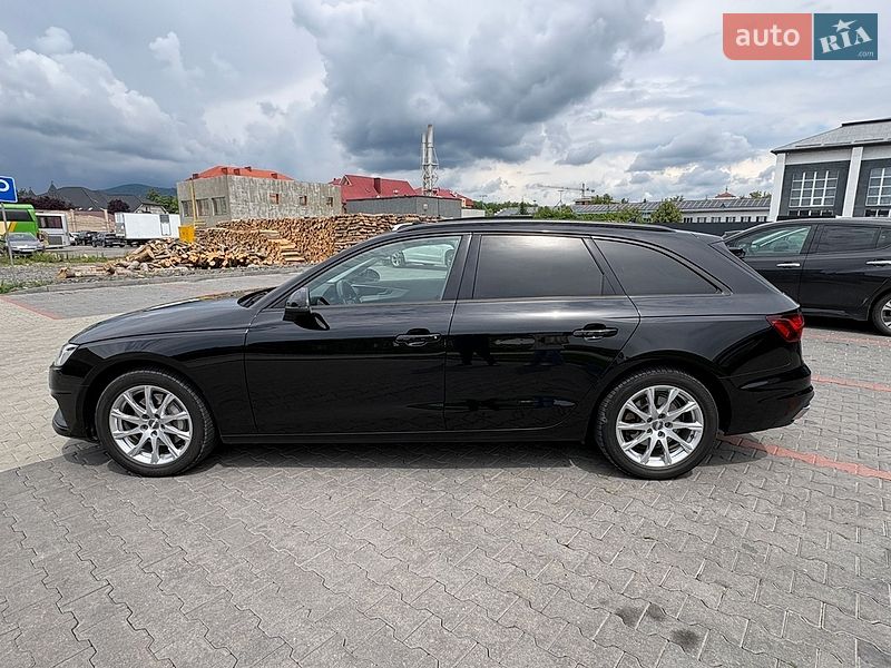 Универсал Audi A4 2020 в Мукачево